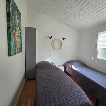Kemp Cap D 6 Personnes Avec Piscine 4*